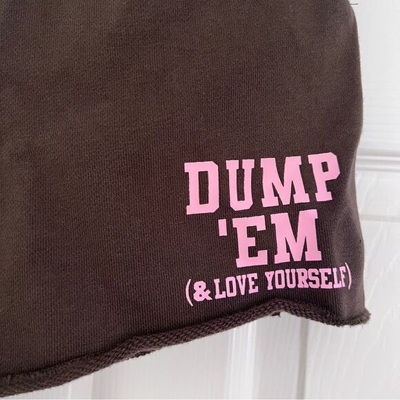 THE MAYFAIR GROUP Cotton Dump 'Em Sweat Shorts M/L Brown NWT - Picture 4 of 7